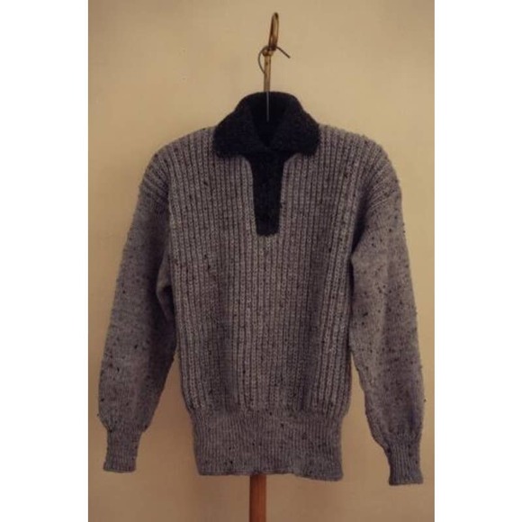 New Mari Dembrow Sweaters MS 109 Placket Pullover Sweater Knitting Pattern - Picture 2 of 3